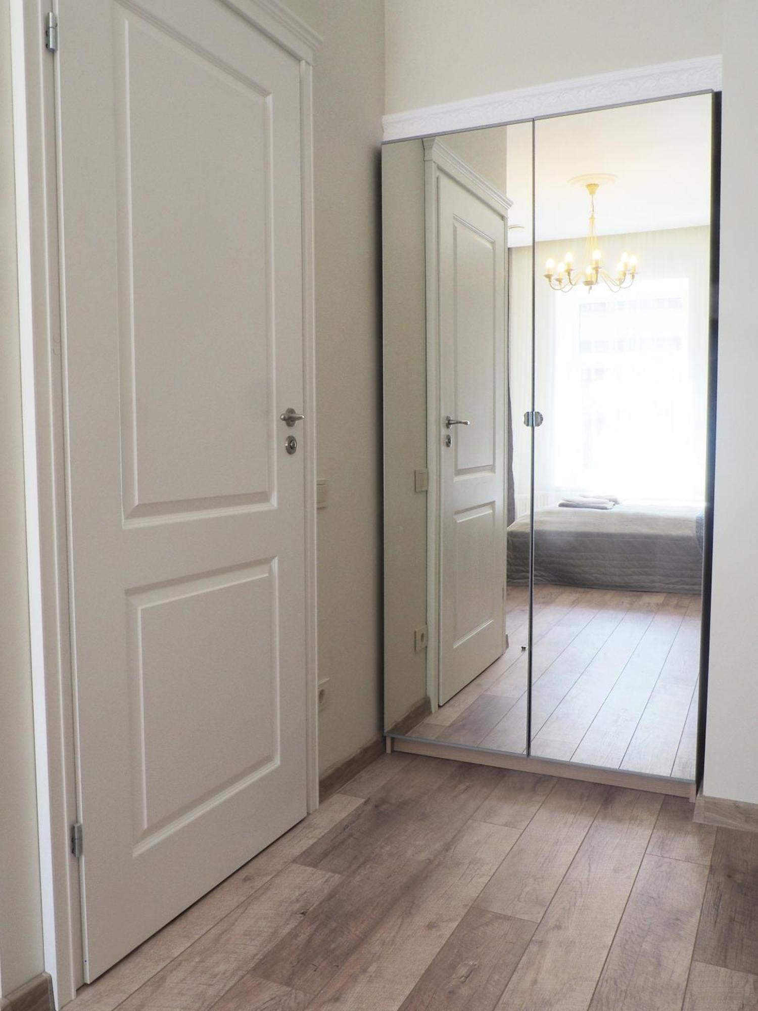 Emi Apartment VNO Rum bild